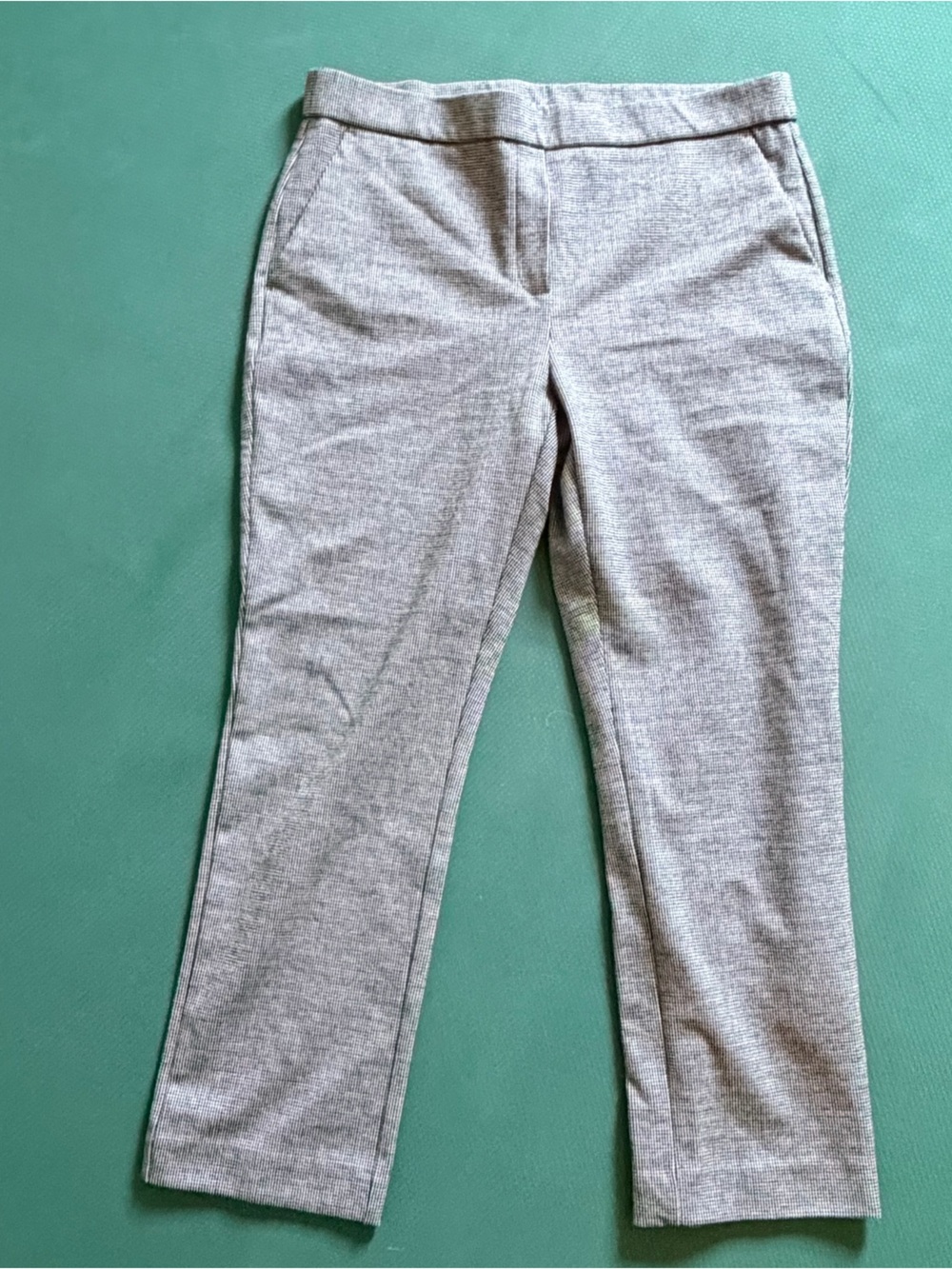 RW&CO. Gray Houndstooth Ponte Pants